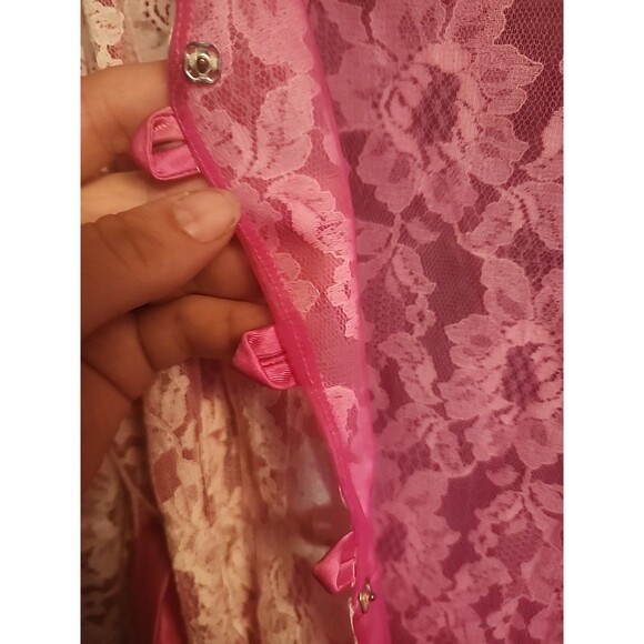 Jenelle of California Vintage Lace Overlay Nightgown & Robe Set – Hot Pink - Picture 13 of 14